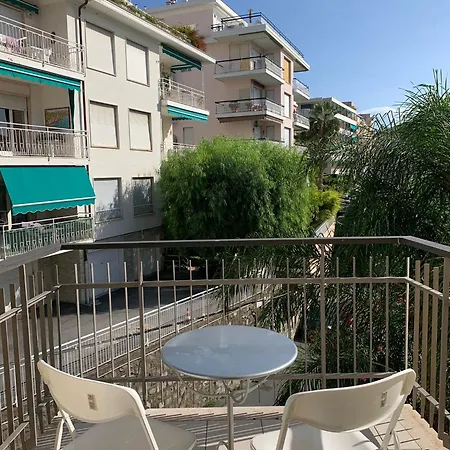Appartement Elegante Tra Casino' E Chiesa Russa Con Garage