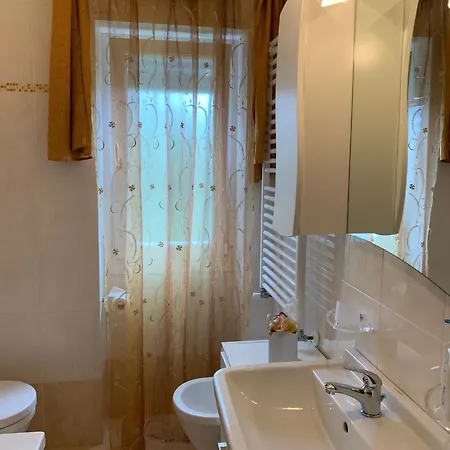 Elegante Tra Casino' E Chiesa Russa Con Garage Appartement San Remo